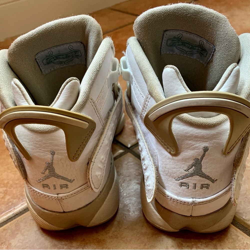 Air Joran 6 rings girls sneakers size 3.5 cream and white - Picture 2 of 6